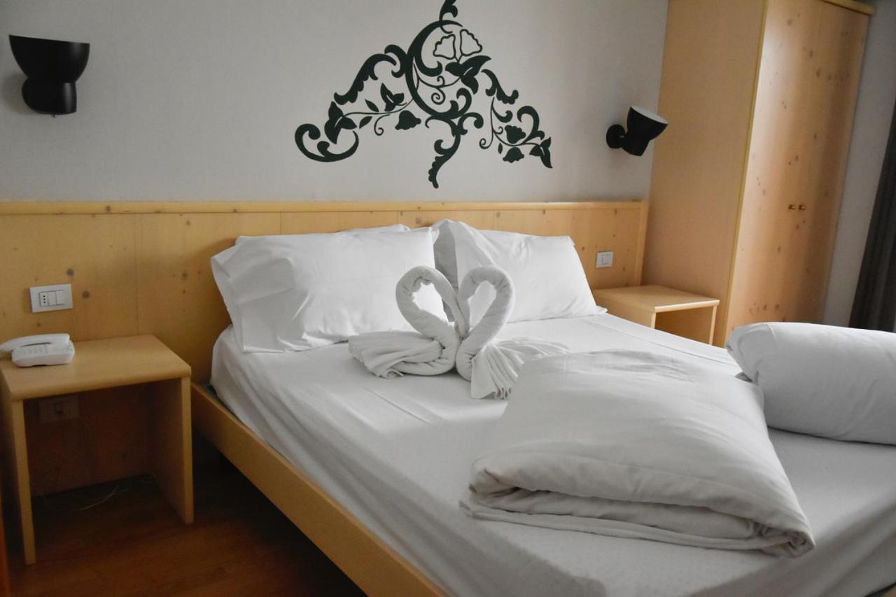Hotel Principe Marmolada Мальга-Чапелла Экстерьер фото